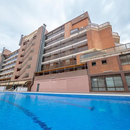 Daire Apto Catalan Lux, Centrico, Cerca Del Mar & Aircon Malgrat de Mar